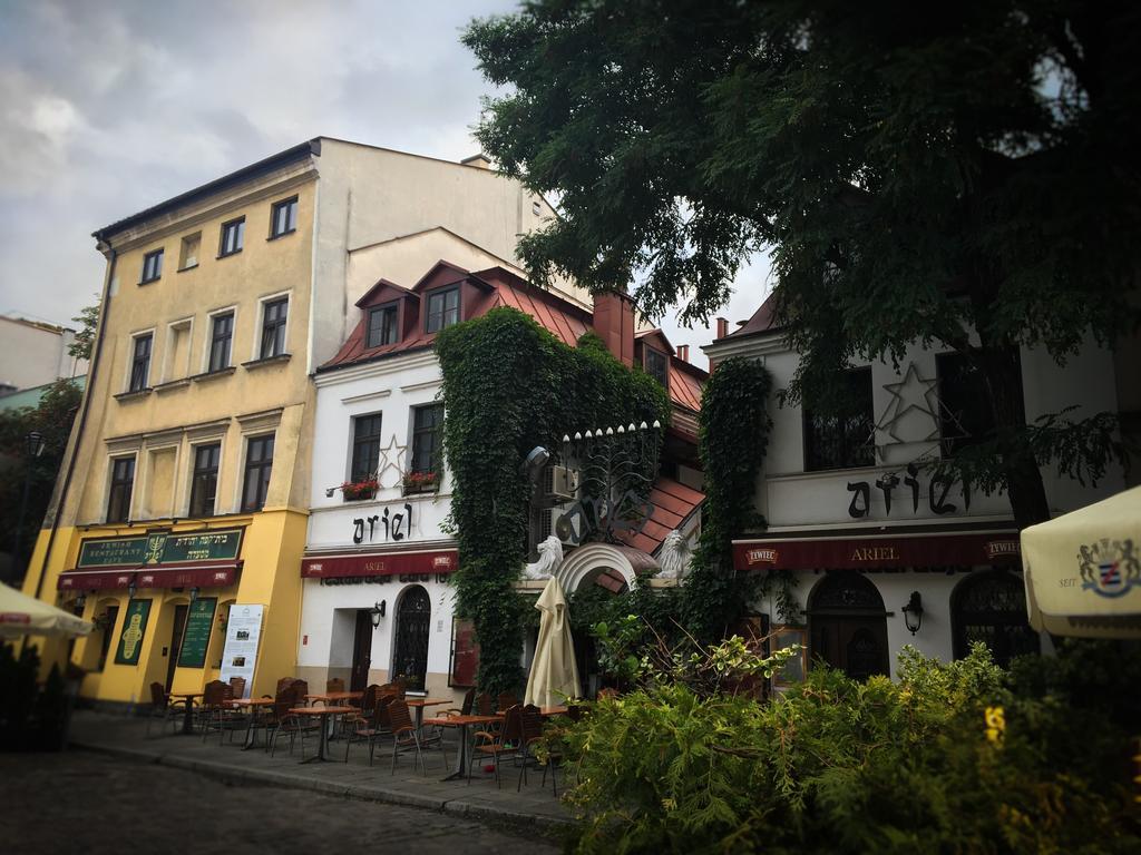 Studio Z Ogrodem Przy Starej Zajezdni Krakow Bagian luar foto