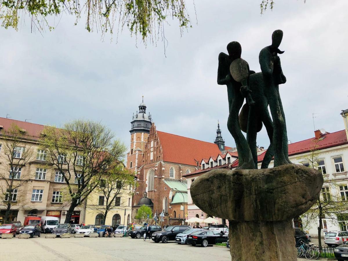 Studio Z Ogrodem Przy Starej Zajezdni Krakow Bagian luar foto